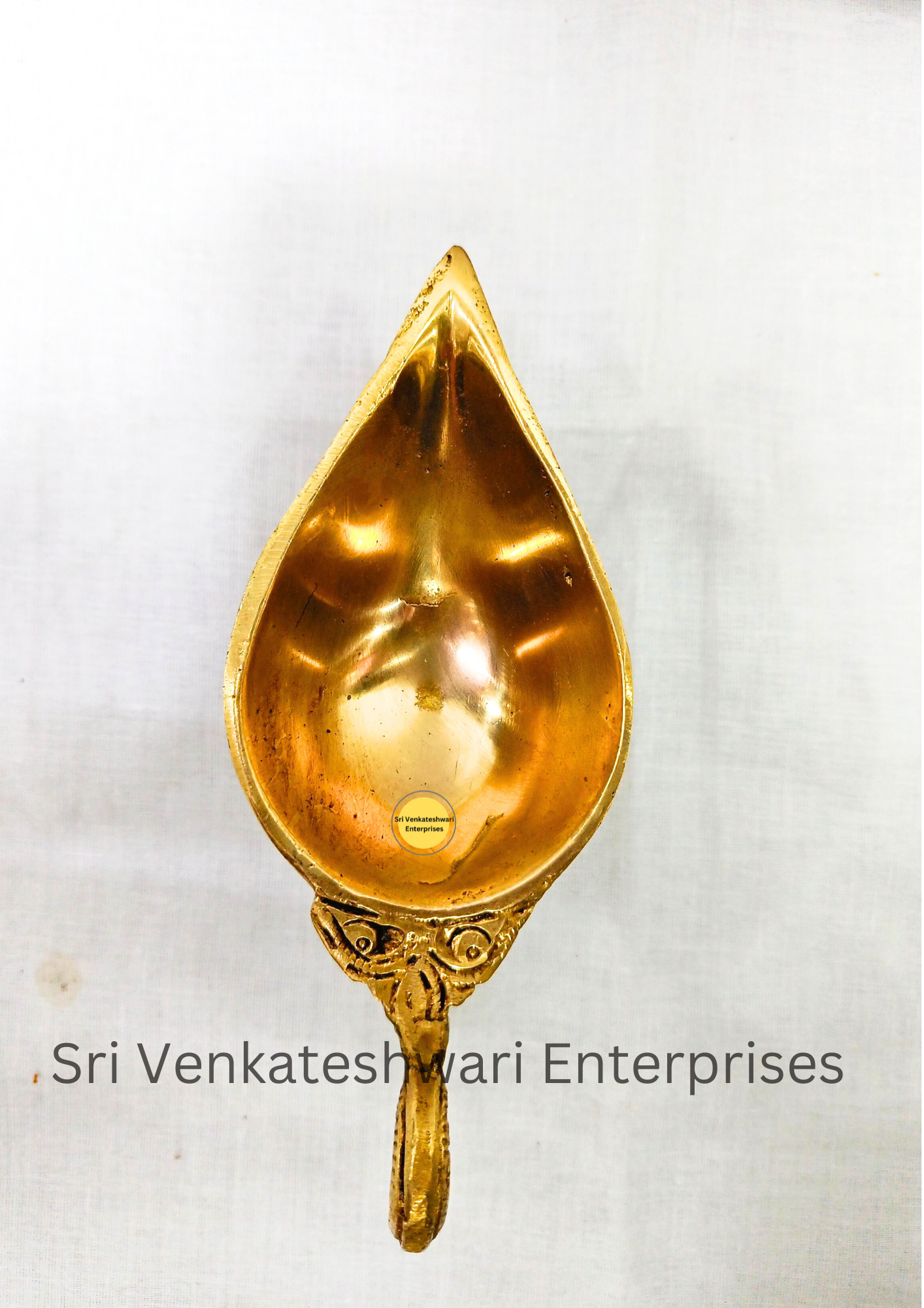 Brass Antique Handle Vilakku Aarathi