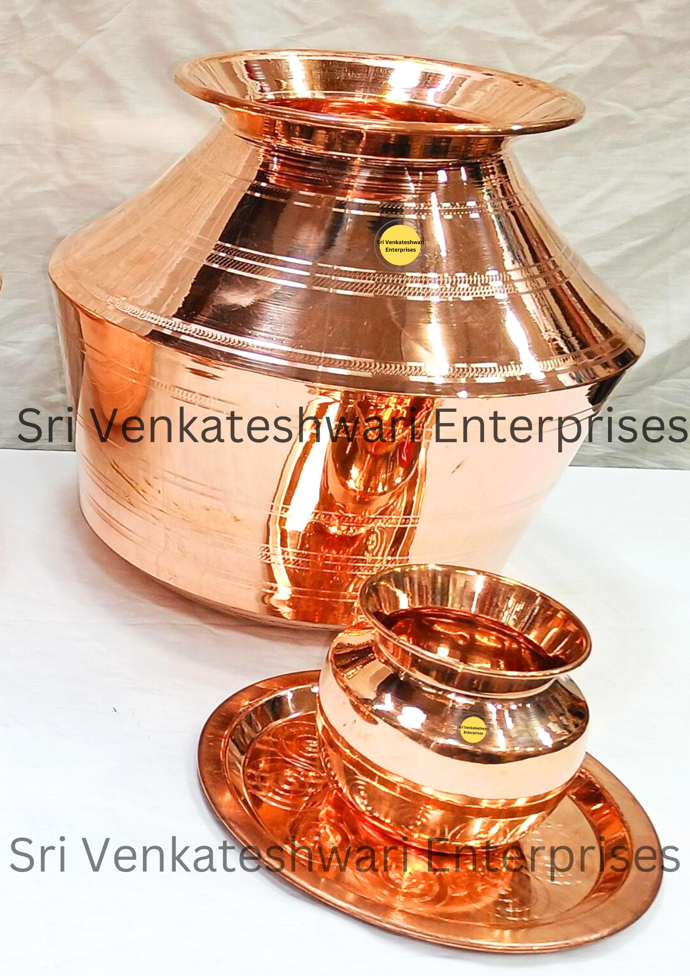 Copper Water Storage Paanai Pot Combo Offer (Pot + Plate + Chombu)