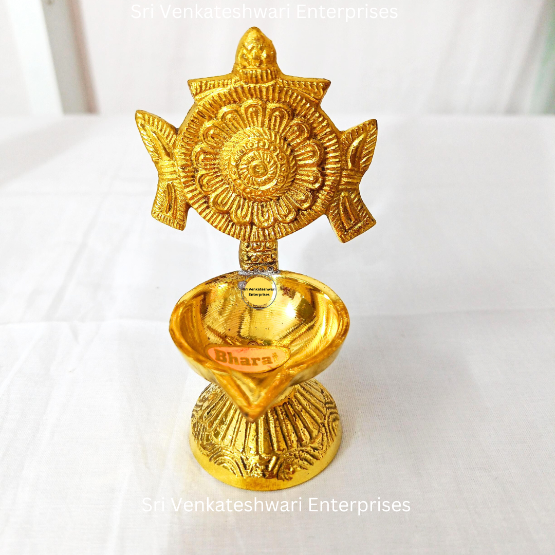 Brass Sangu Chakra Vilakku