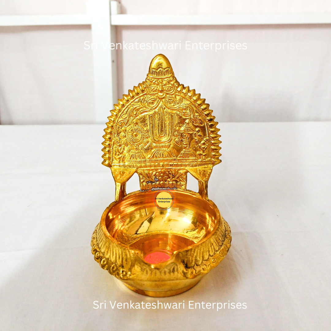 Brass Sangu Chakra Kuberan Vilakku